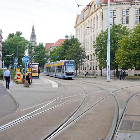 2 Zimmer Ferienwohnung In Zentraler Lage Inkl Wlan & Netflix Lipsia Esterno foto