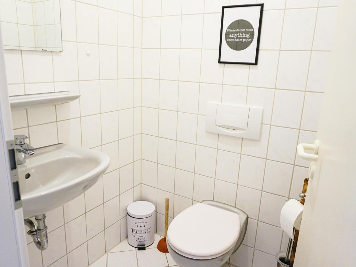 2 Zimmer Ferienwohnung In Zentraler Lage Inkl Wlan & Netflix Lipsia Esterno foto