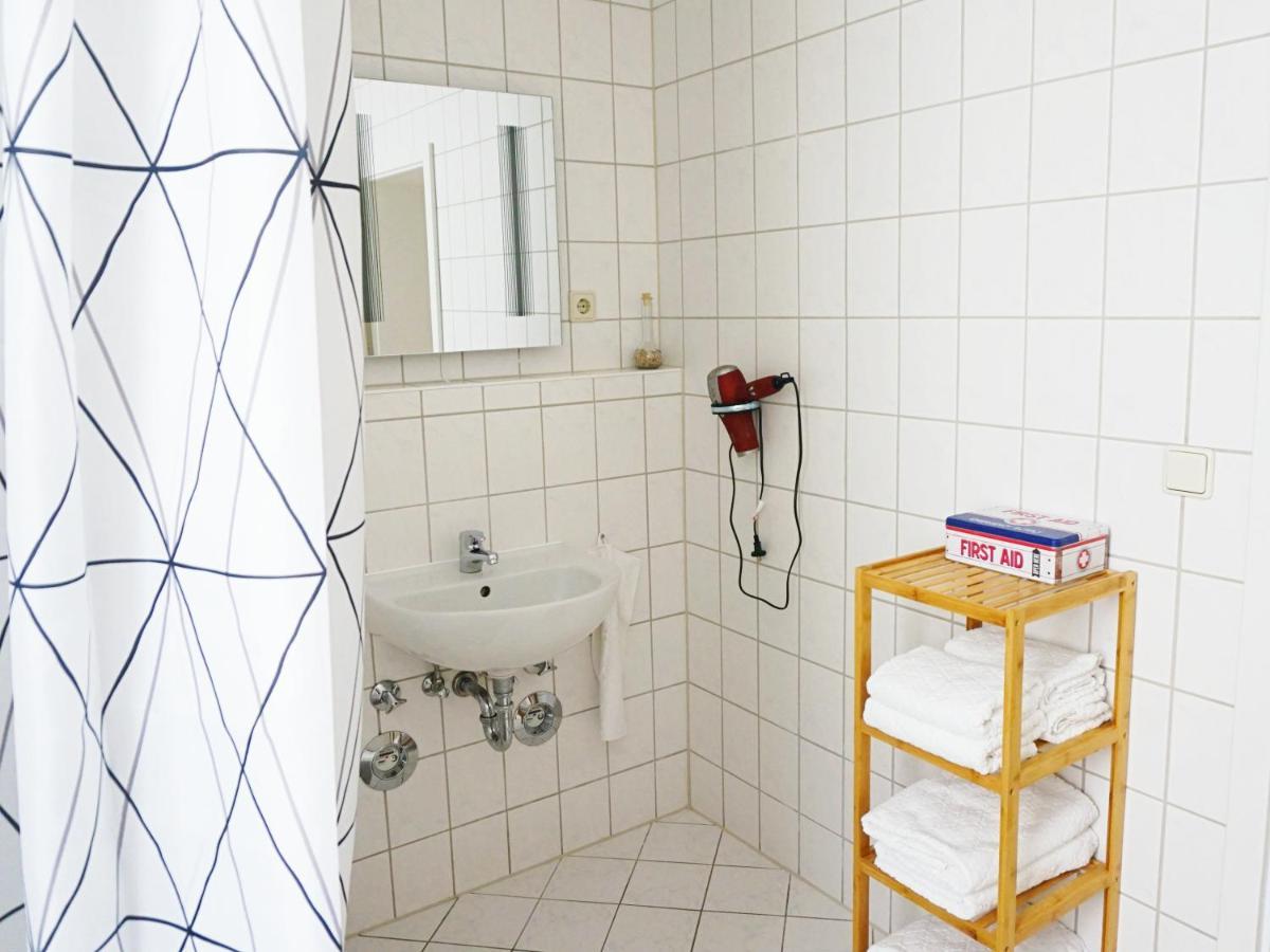 2 Zimmer Ferienwohnung In Zentraler Lage Inkl Wlan & Netflix Lipsia Esterno foto
