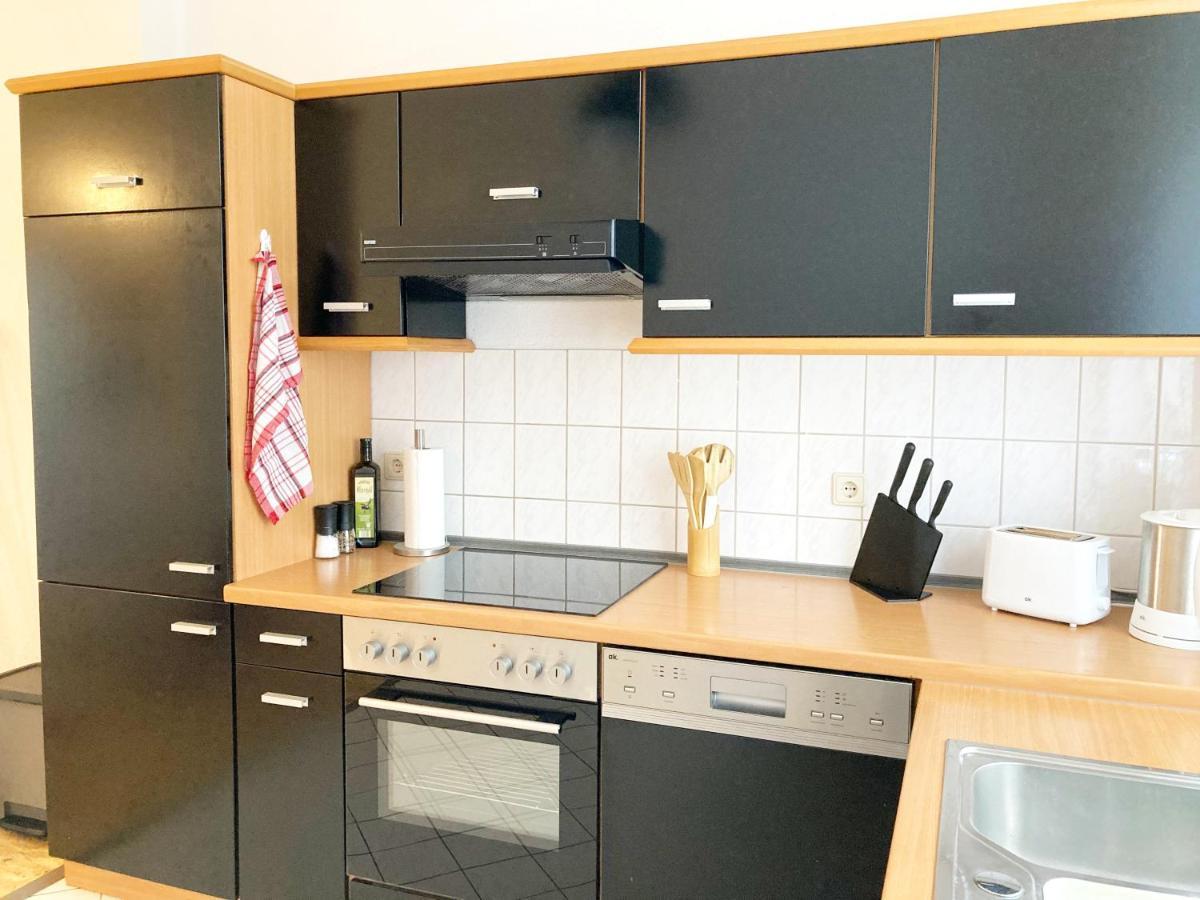 2 Zimmer Ferienwohnung In Zentraler Lage Inkl Wlan & Netflix Lipsia Esterno foto