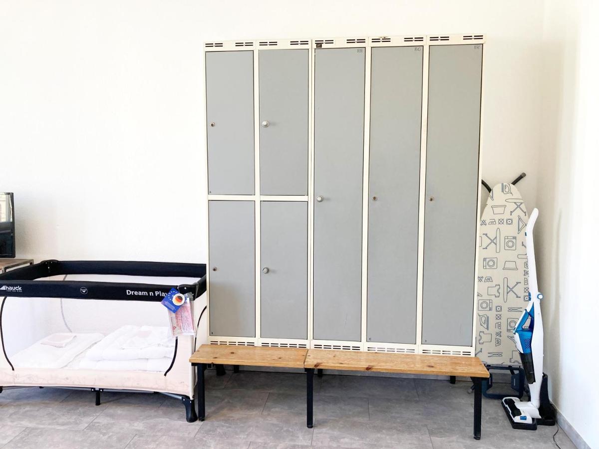 2 Zimmer Ferienwohnung In Zentraler Lage Inkl Wlan & Netflix Lipsia Esterno foto
